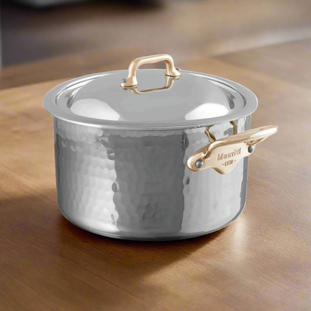 Mauviel M'ELITE B Hammered 5-Ply Stewpan With Lid, Brass Handles, 9-Qt