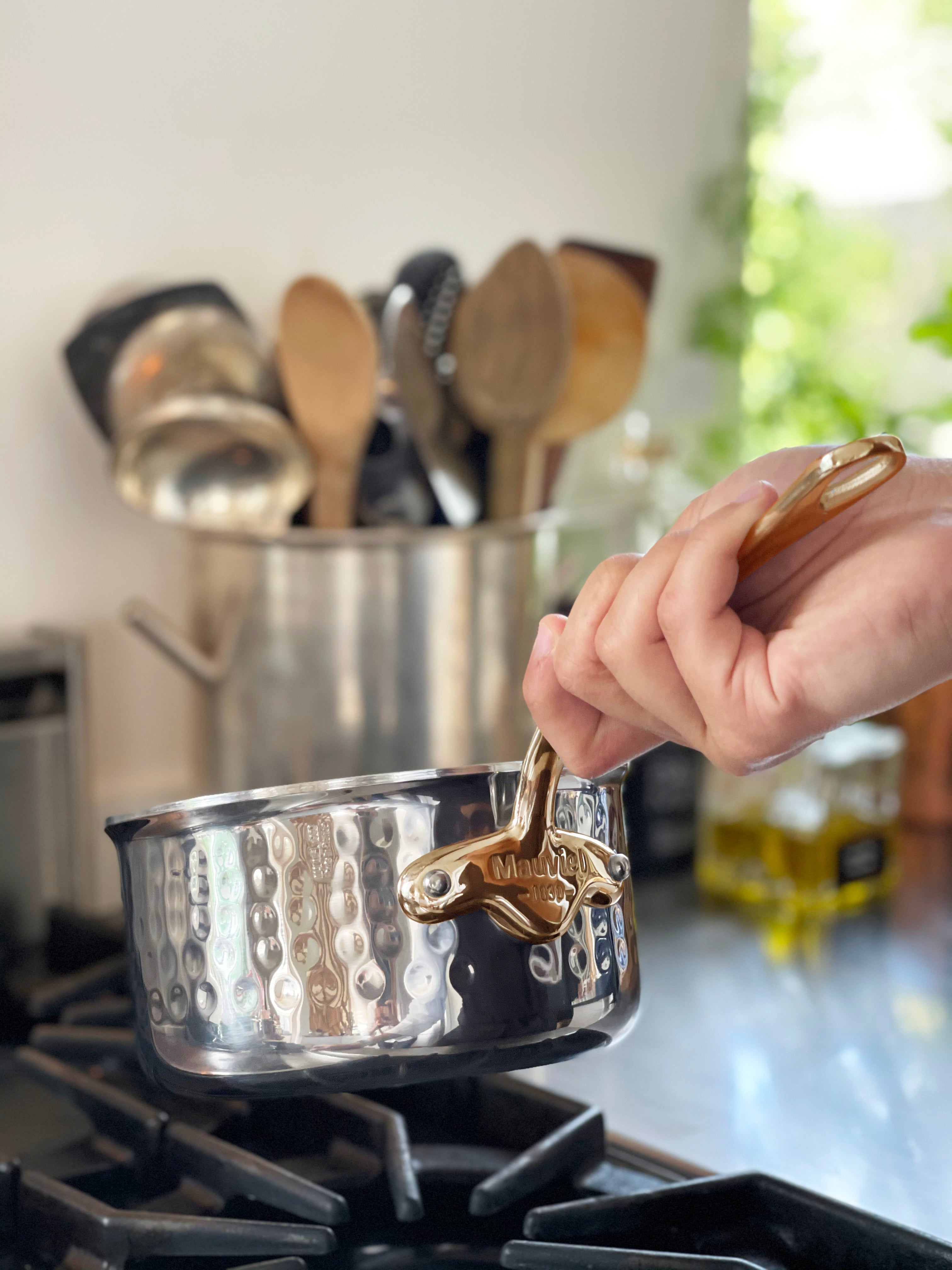 Mauviel M'ELITE B Hammered 5-Ply Sauce Pan With Curved Lid, Brass Handle, 3.4-Qt