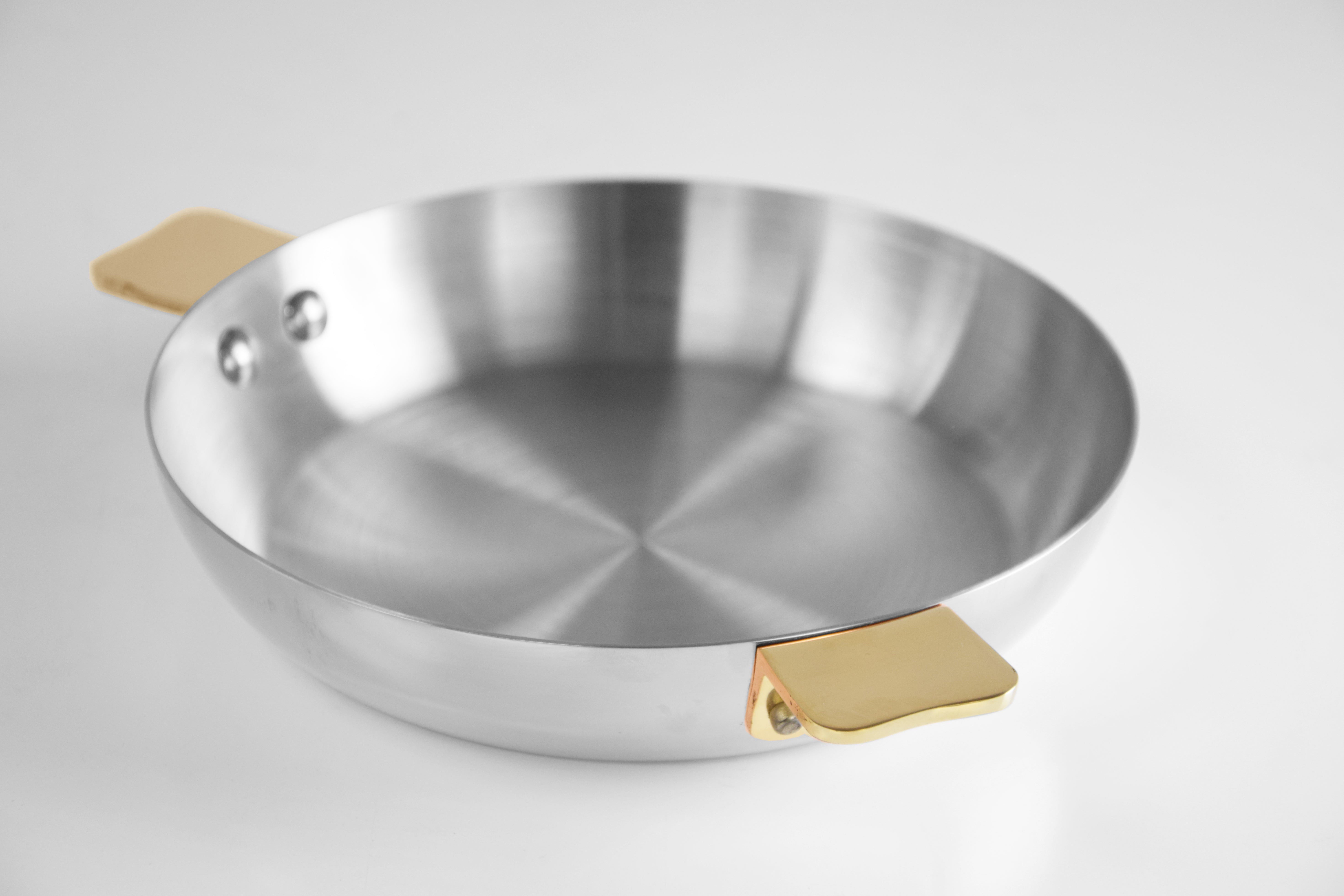 Mauviel Art Déco Stainless Round Pan With Brass Handles, 6.3-In